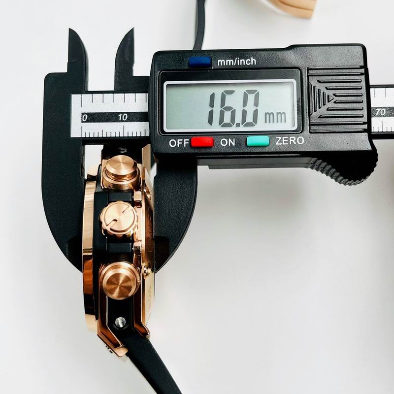 Hublot 42X16mm 78 (1)