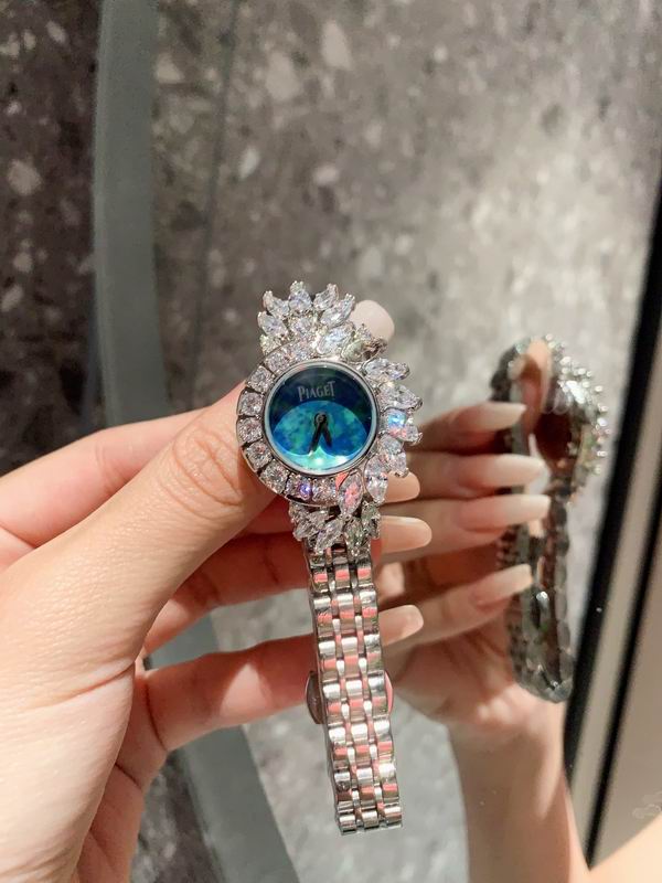 Piaget 26X7.8mm 116 (1)