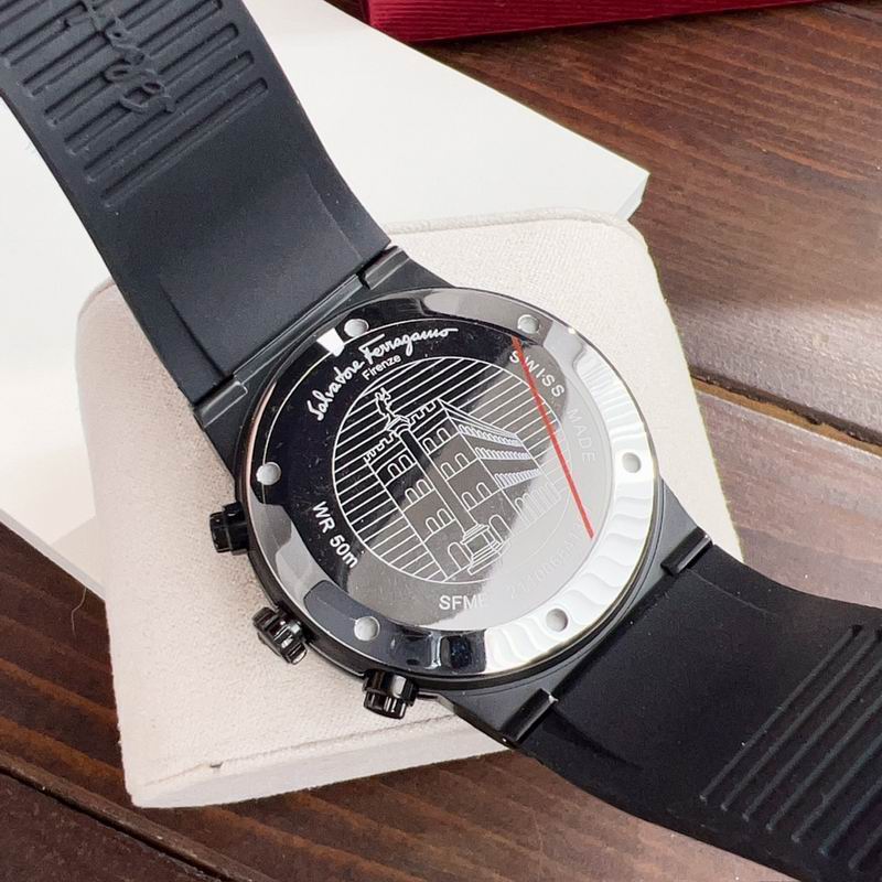 Ferragamo 41mm 12 (23)