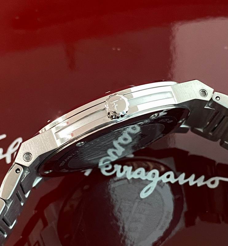 Ferragamo 41mm 13 (5)