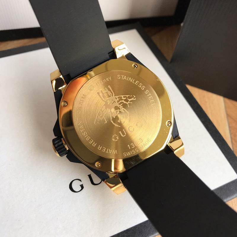 Gucci 40mm 22 (7)