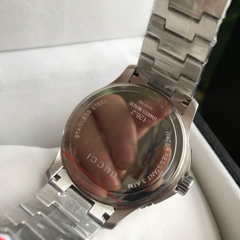 Gucci 44mm 29 (1)