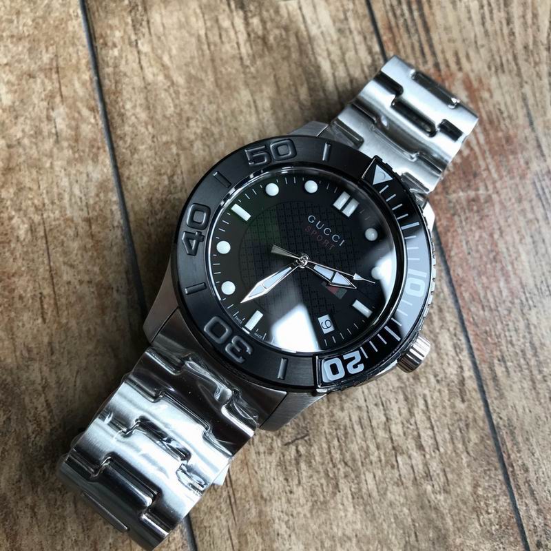 Gucci 44mm 29 (2)