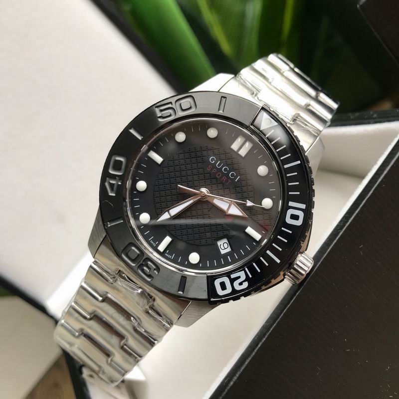 Gucci 44mm 29 (3)