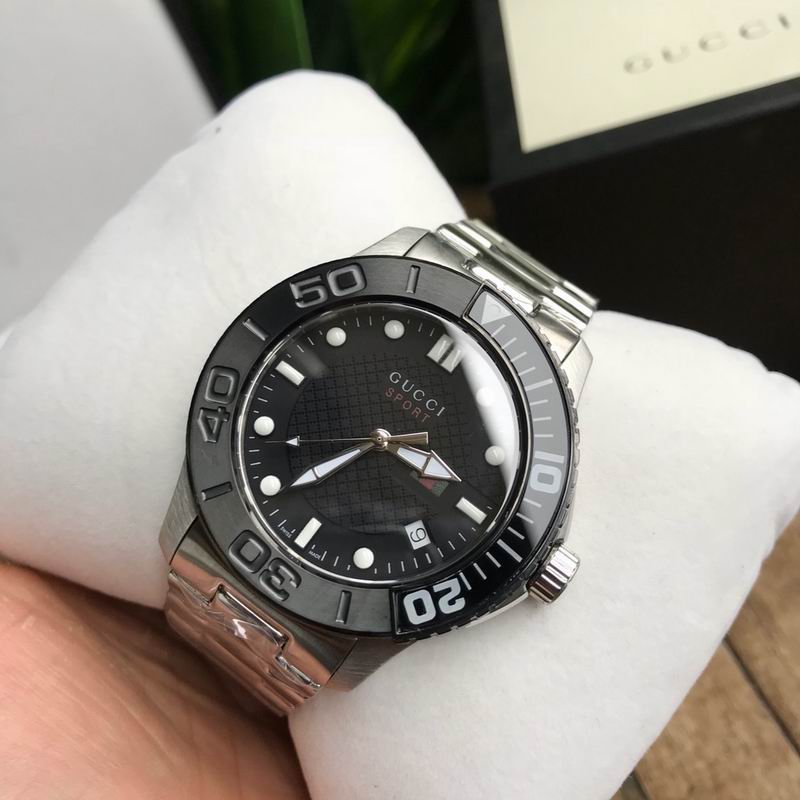 Gucci 44mm 29 (5)