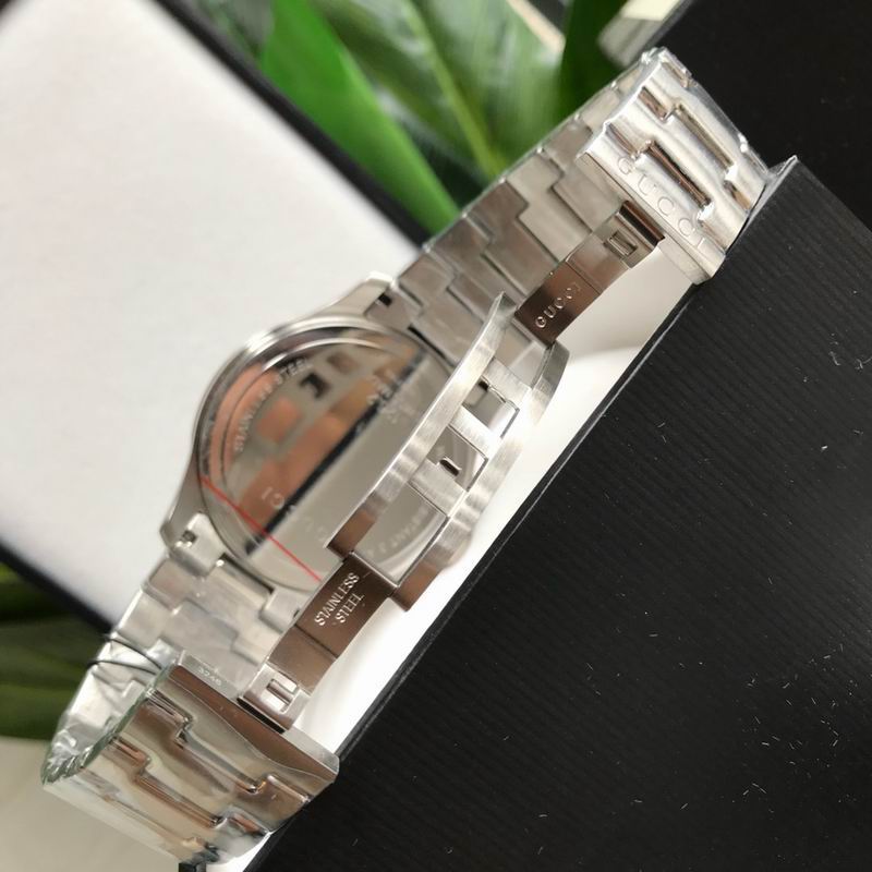 Gucci 44mm 29 (7)