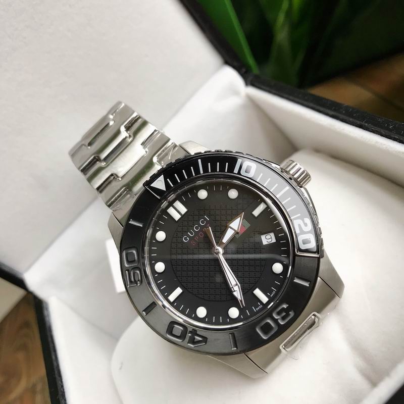 Gucci 44mm 29 (8)