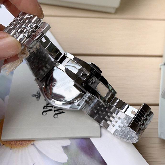 Vivienne Westwood 39mm 15 (15)