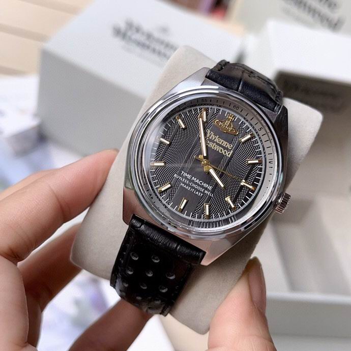 Vivienne Westwood 39mm 15 (4)