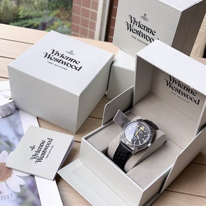 Vivienne Westwood 39mm 15 (7)