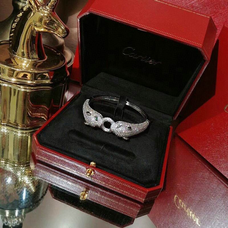 Cartier bracelet 09lyx5 (8)