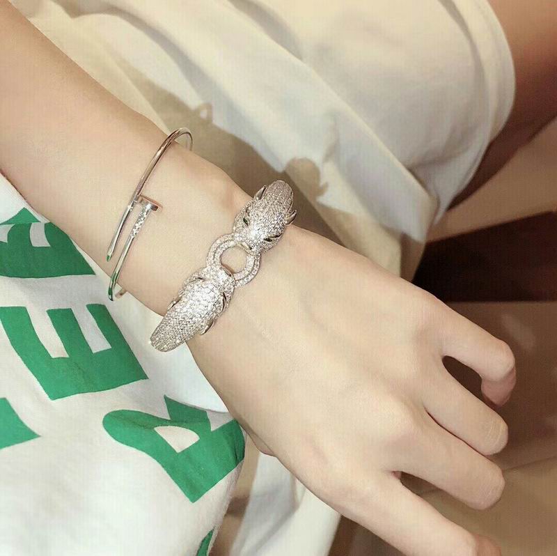 Cartier bracelet 09lyx5 (9)