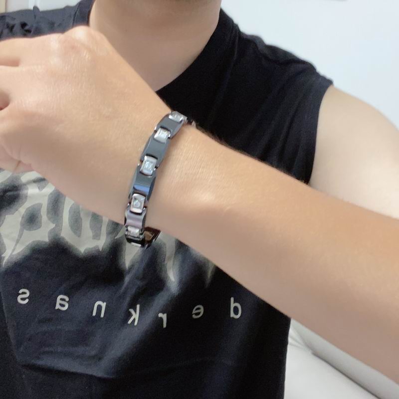 Cartier bracelet 10lyx11 (1)