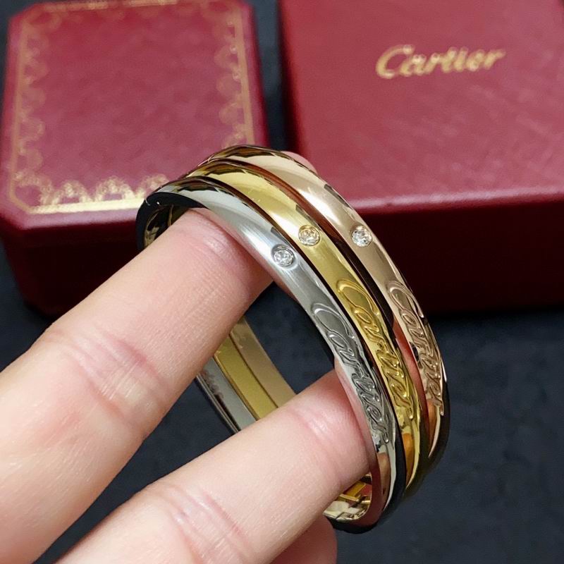 Cartier bracelet 11lyx17 (1)
