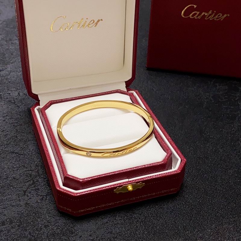 Cartier bracelet 11lyx17 (8)