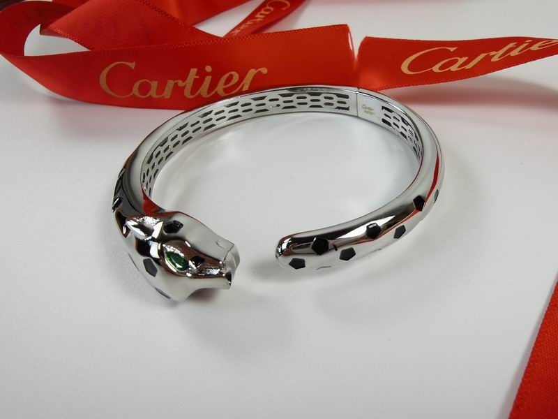 Cartier bracelet 11lyx30 (7)