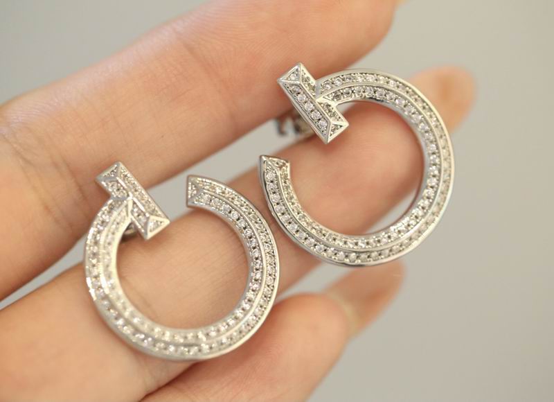 Cartier earring 11lyx13 (1)