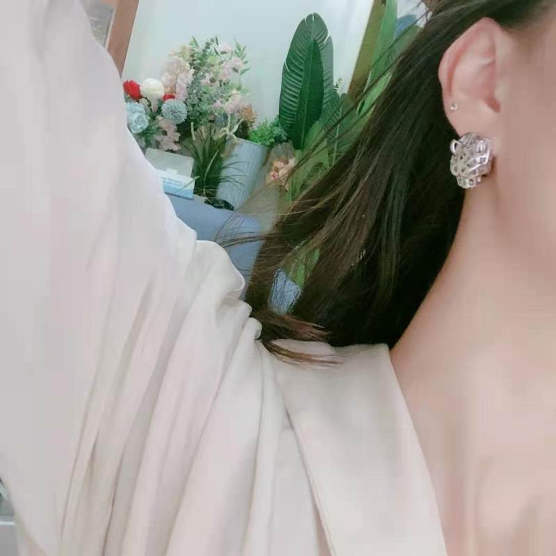 Cartier earring 11lyx15 (2)