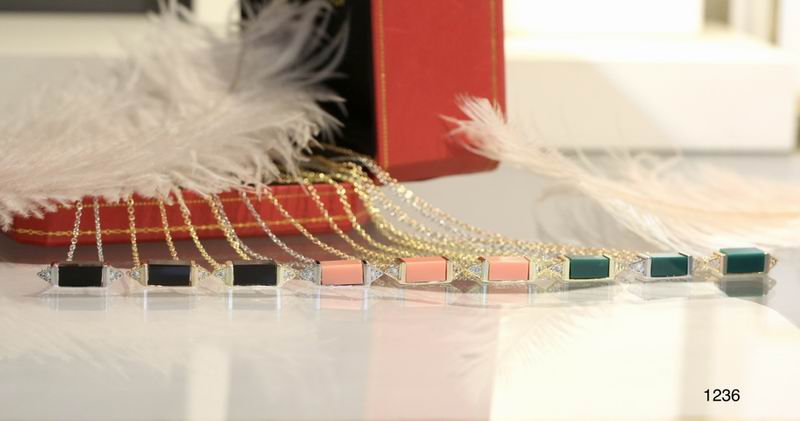 Cartier necklace 11lyx25 (23)