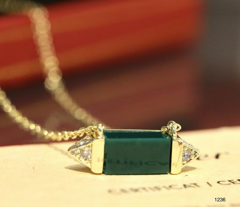 Cartier necklace 11lyx25 (4)