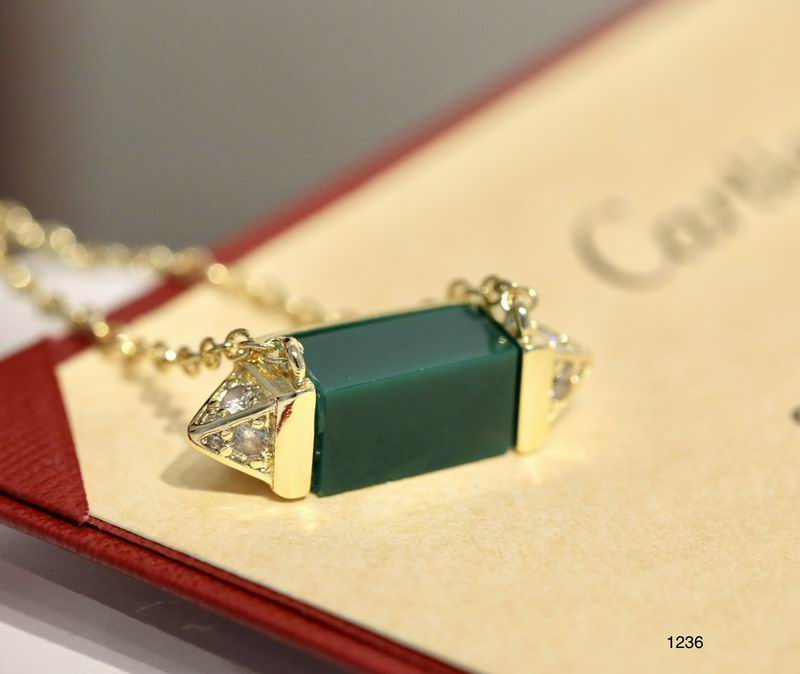 Cartier necklace 11lyx25 (5)