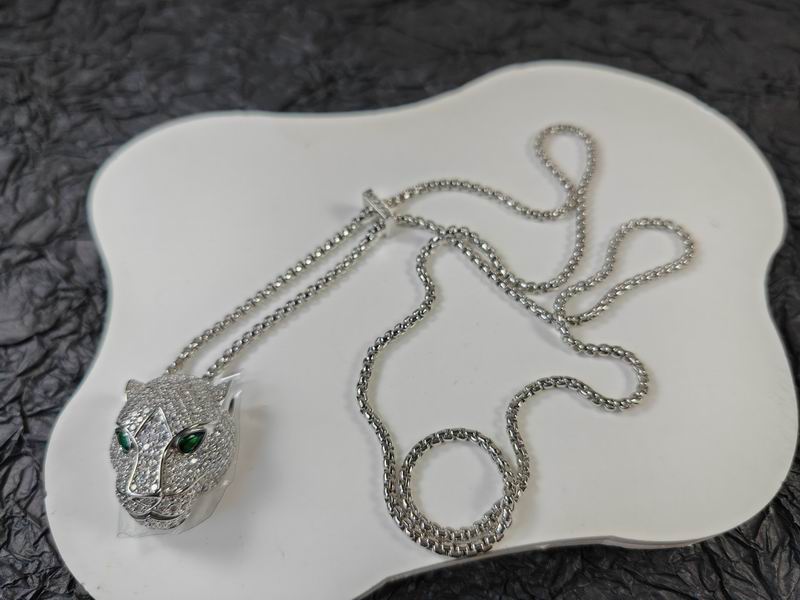 Cartier necklace 11lyx25 (6)