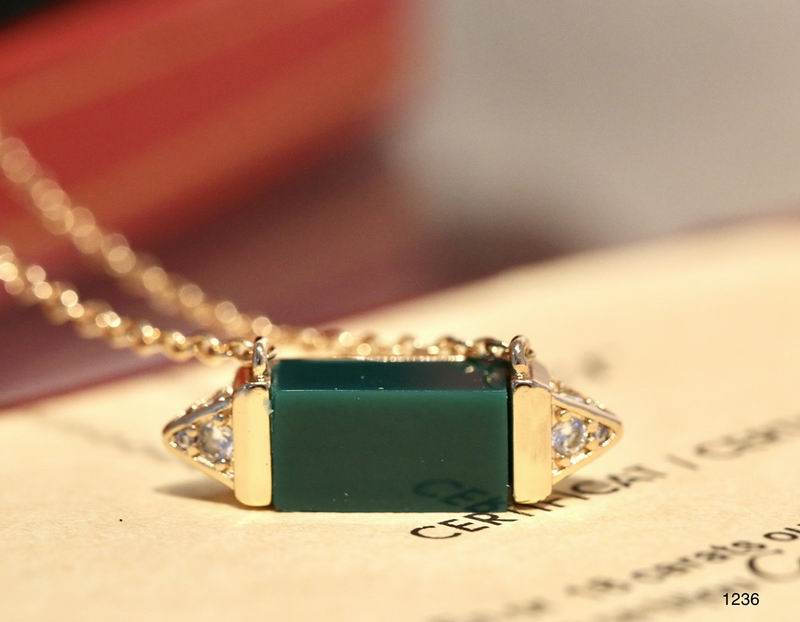 Cartier necklace 11lyx25 (7)