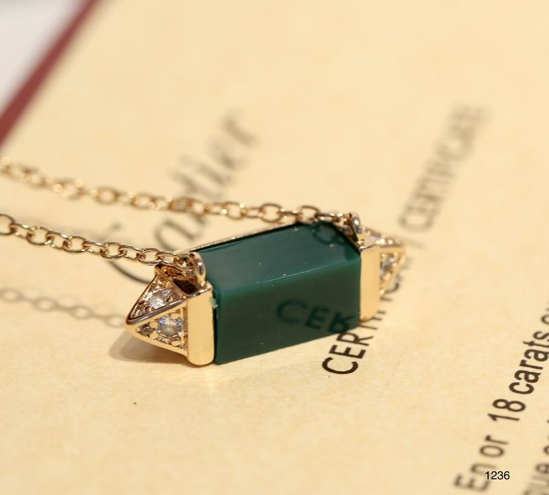 Cartier necklace 11lyx25 (8)