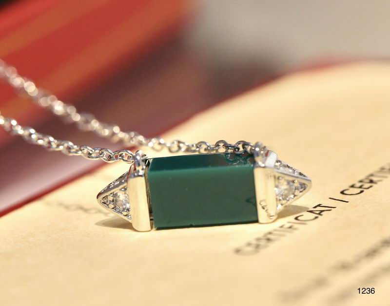 Cartier necklace 11lyx25 (9)