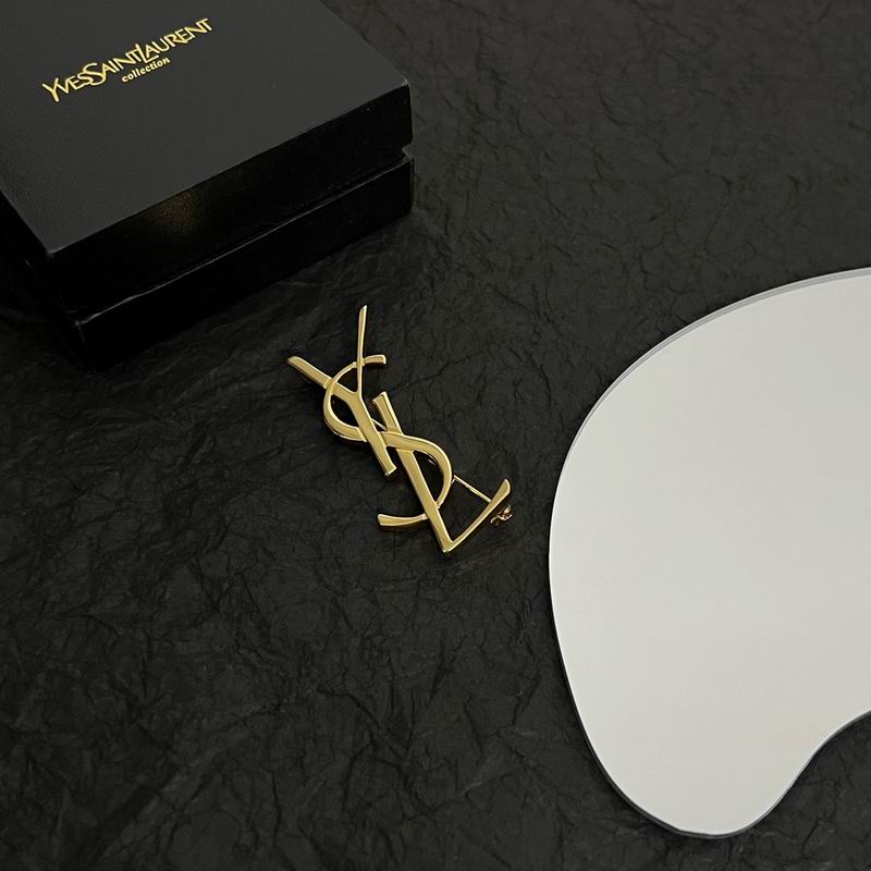 YSL Brooch 11lyr56 (1)