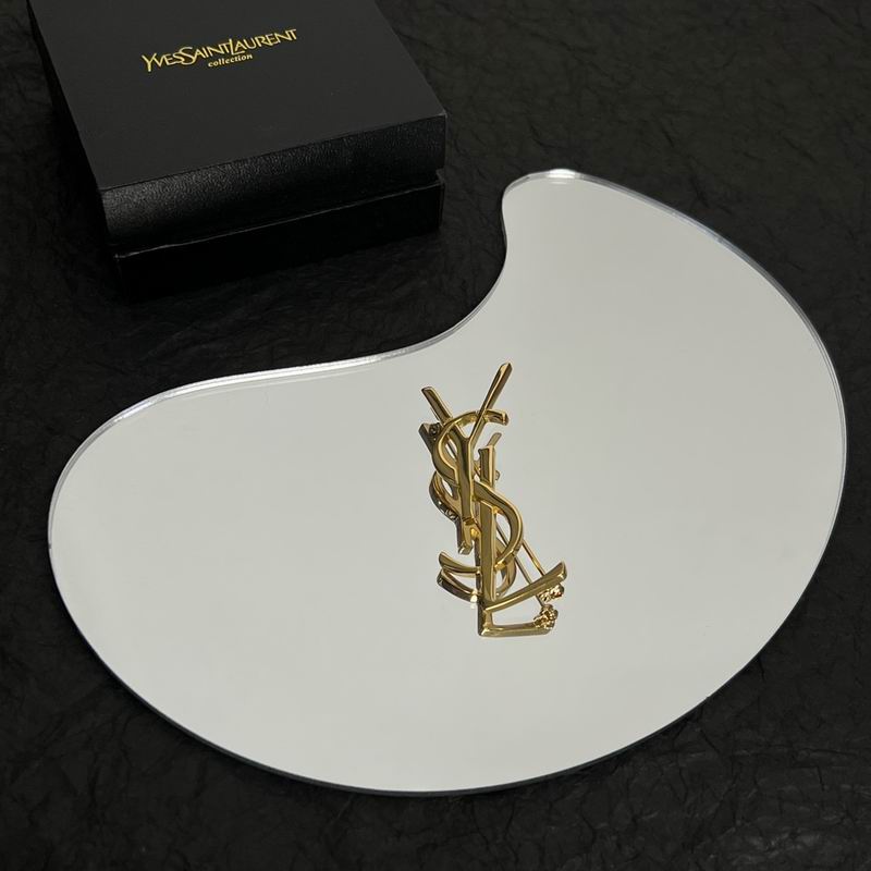YSL Brooch 11lyr56 (2)