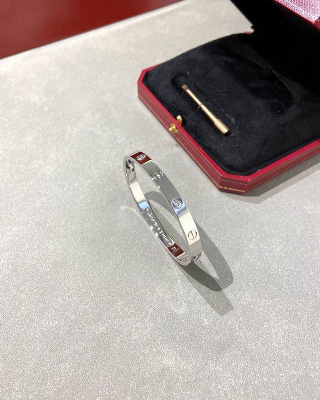 Cartier bracelet 12lyx40 (10)