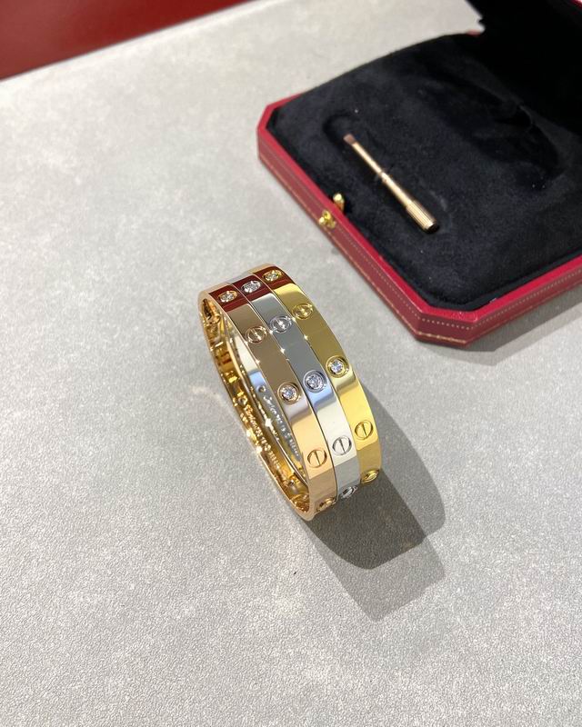 Cartier bracelet 12lyx40 (15)