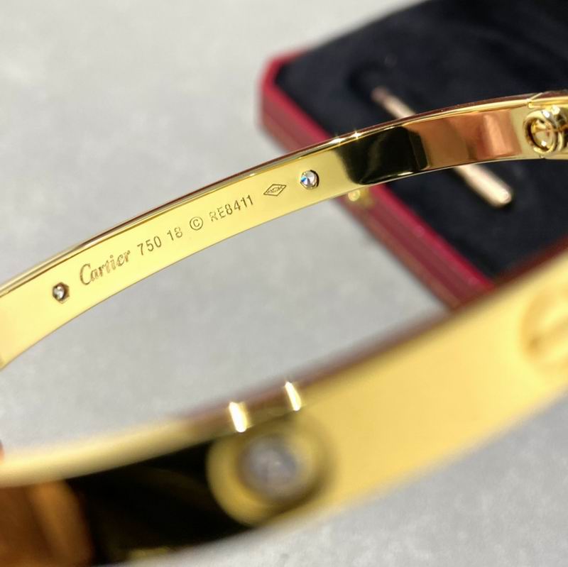 Cartier bracelet 12lyx40 (22)