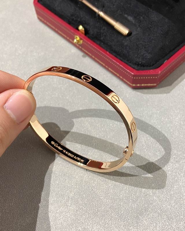 Cartier bracelet 12lyx41 (3)