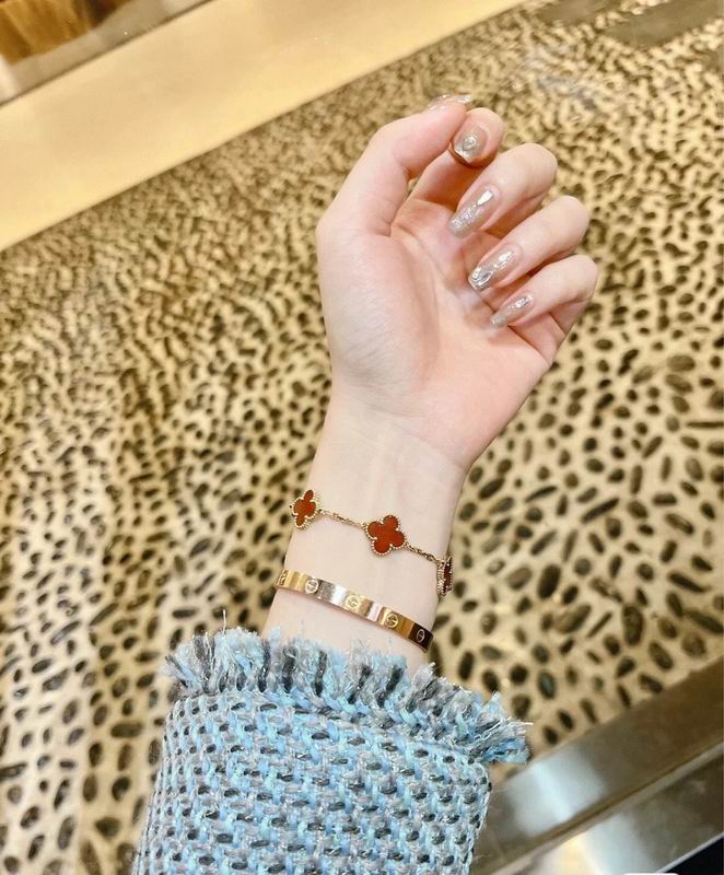 Cartier bracelet 12lyx41 (8)