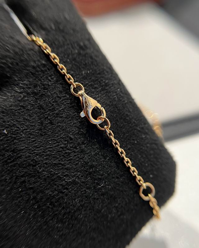 Cartier necklace 12lyx32 (17)