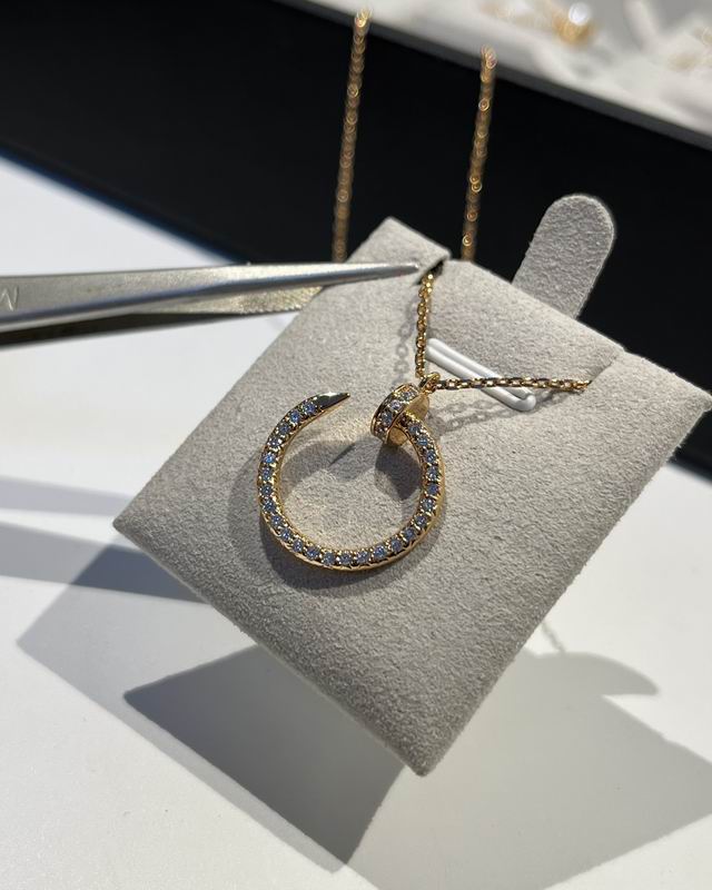 Cartier necklace 12lyx32 (4)