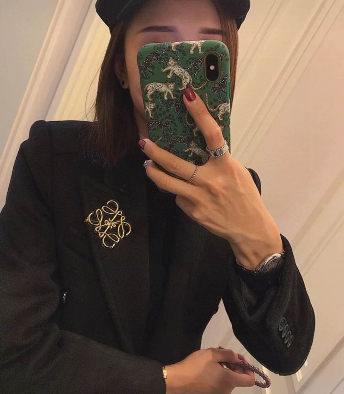 Loewe brooch 01lyw14 (2)