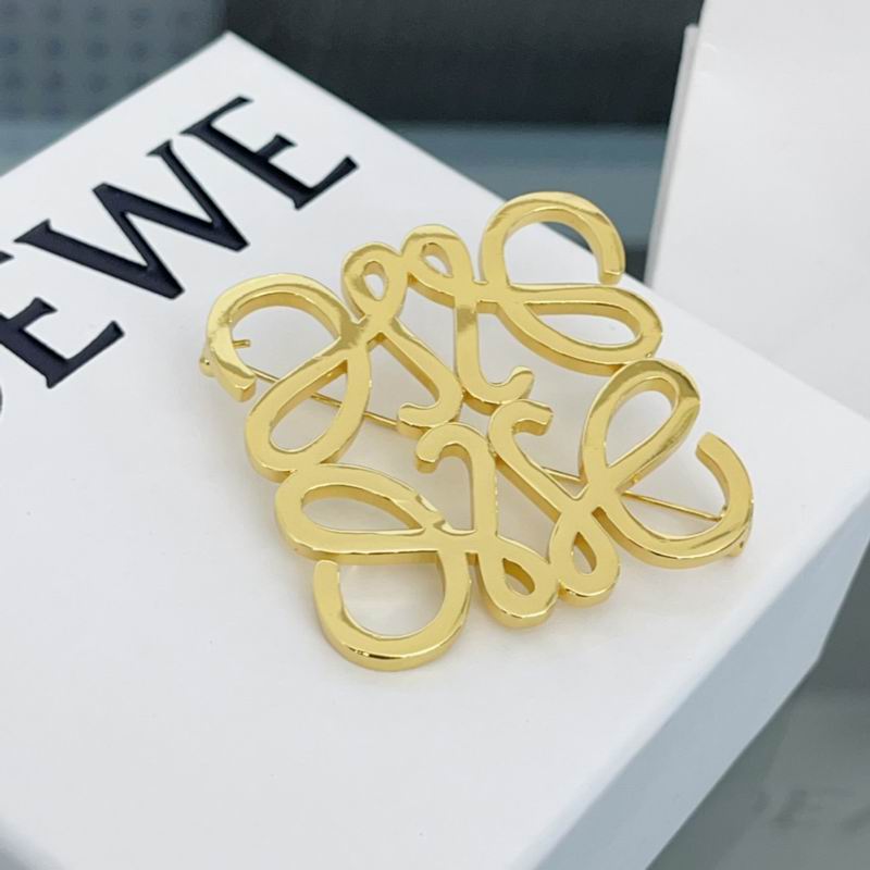 Loewe brooch 01lyw15 (2)