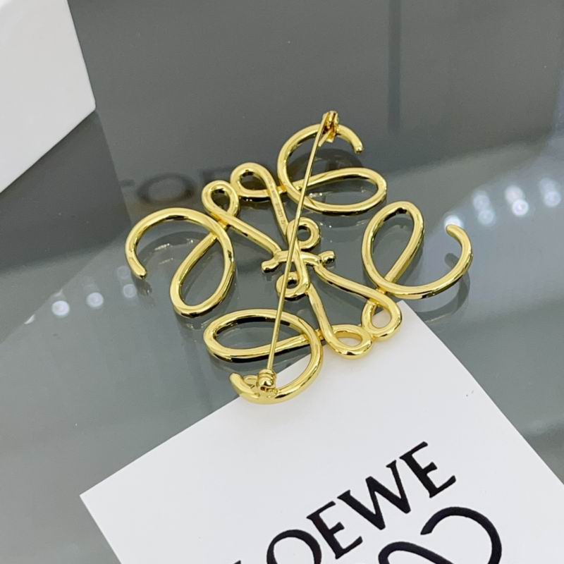 Loewe brooch 01lyw17 (6)