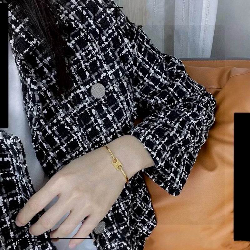 Celine Bracelet 01lyr03 (9)