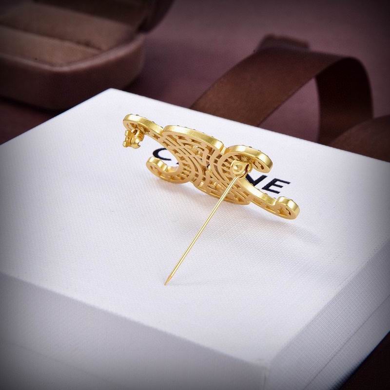 Celine Brooch 01lyr02 (3)