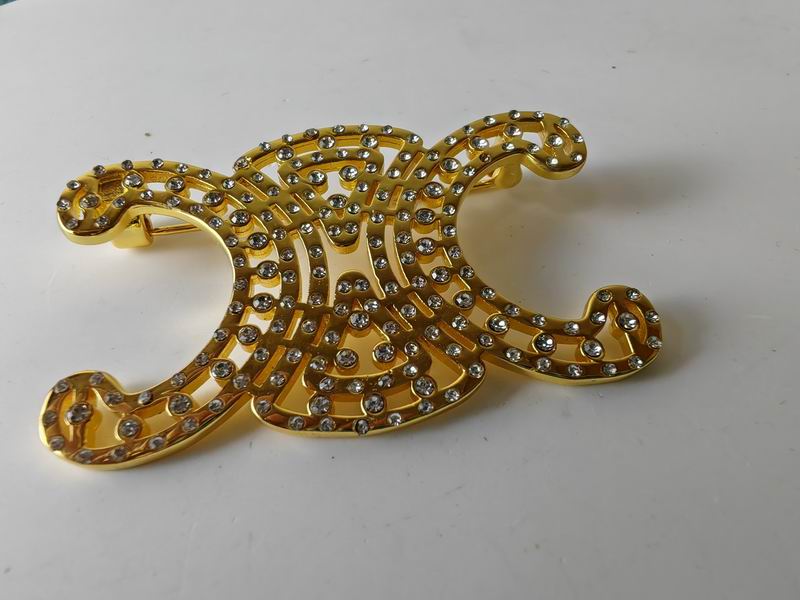 Celine Brooch 04lyr04 (5)