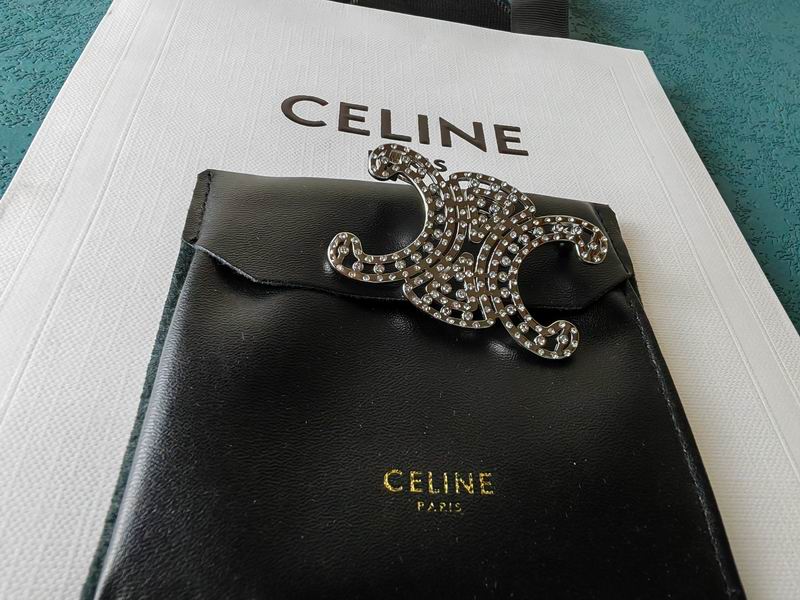 Celine Brooch 04lyr04 (8)