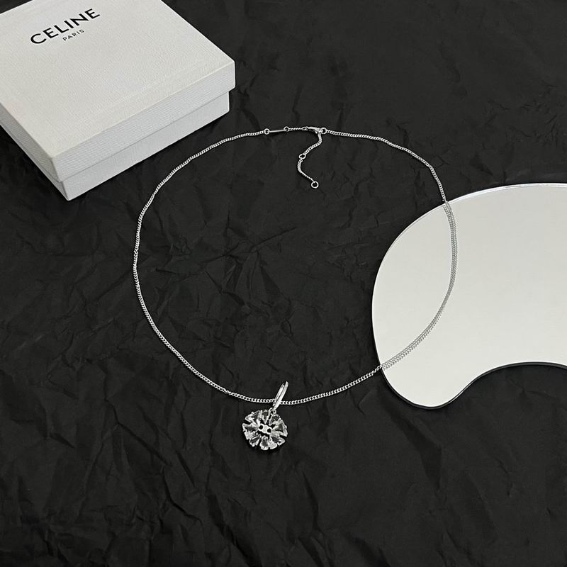 Celine Necklace  01lyr08 (2)