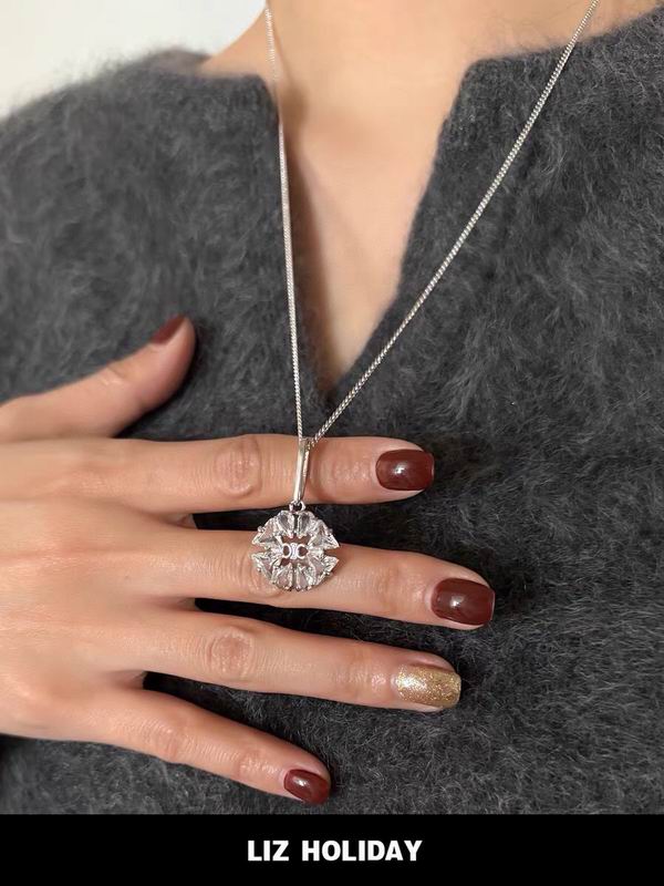 Celine Necklace  01lyr16 (8)