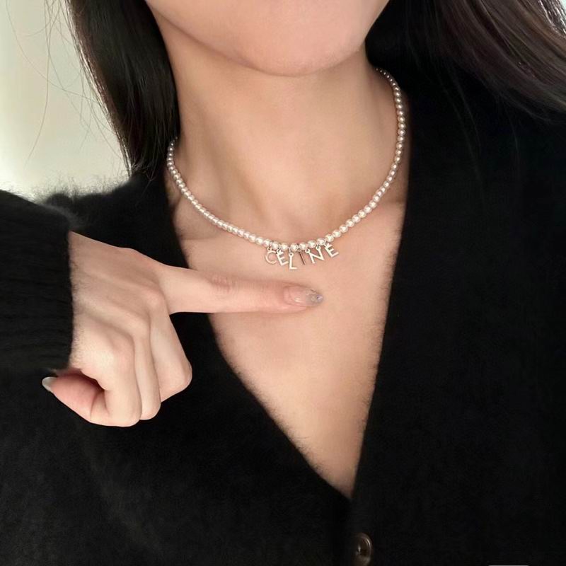 Celine Necklace  01lyr20 (1)