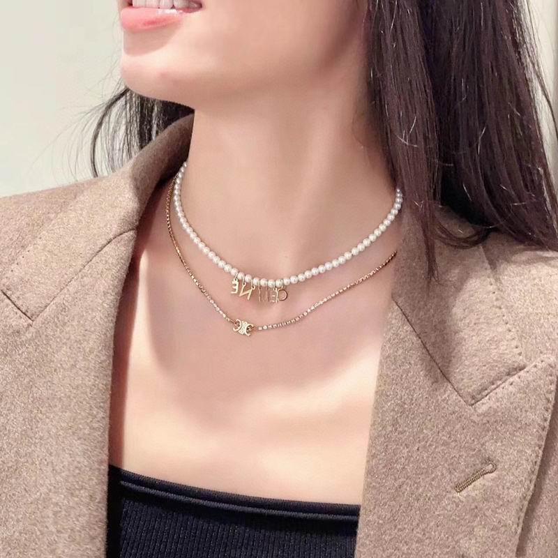 Celine Necklace  01lyr20 (3)