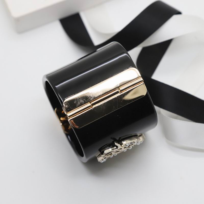 Chanel bracelet 1lyx25 (7)